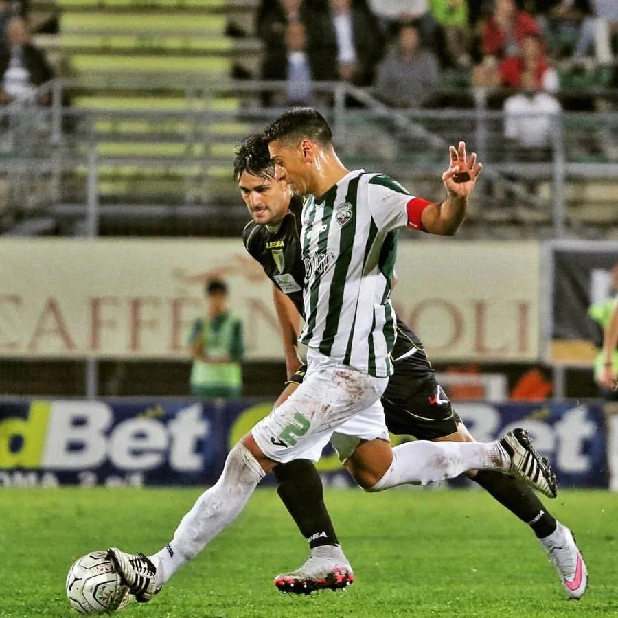 Pasquale Esposito in azione durante una partita
